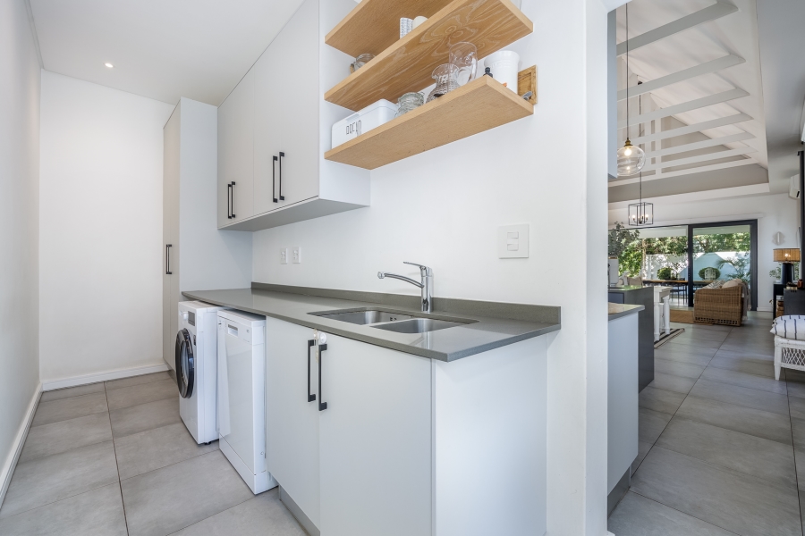 4 Bedroom Property for Sale in Val De Vie Estate Western Cape